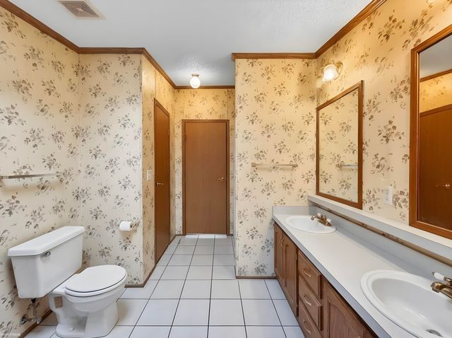 23344 Arlington Drive, Clinton Township, MI 48036