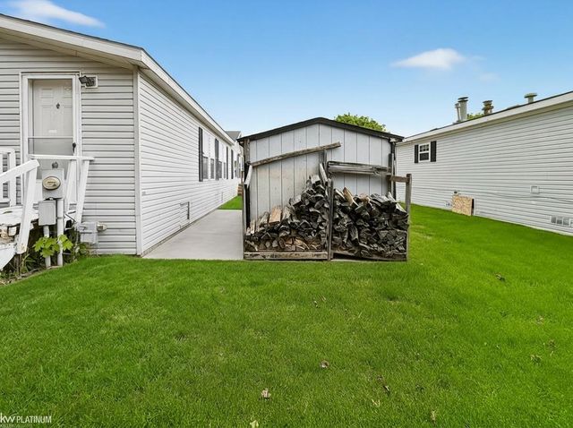 23344 Arlington Drive, Clinton Township, MI 48036