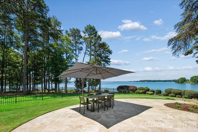 15503 Fishermans Rest Court, Cornelius, NC 28031