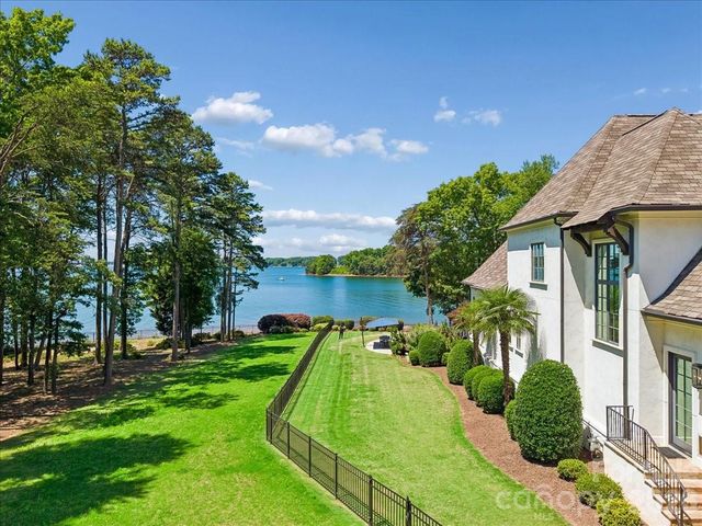 15503 Fishermans Rest Court, Cornelius, NC 28031