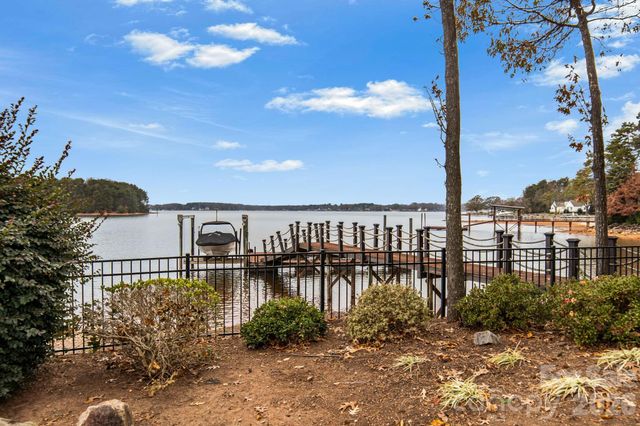 15503 Fishermans Rest Court, Cornelius, NC 28031