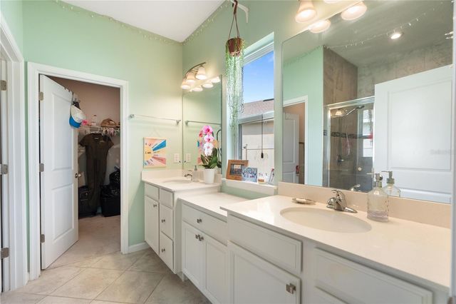18379 FALLING PINE NEEDLE LANE, Land O Lakes, FL 34638