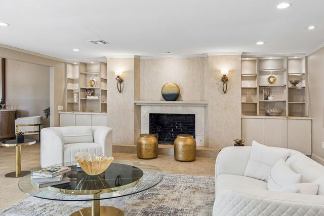9703 Oasis Drive, Houston, TX 77096