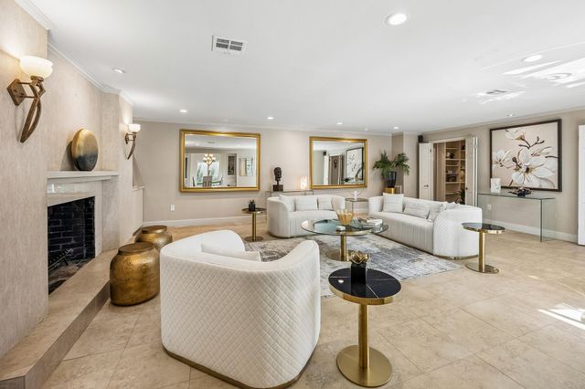 9703 Oasis Drive, Houston, TX 77096