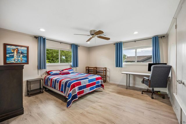 9703 Oasis Drive, Houston, TX 77096
