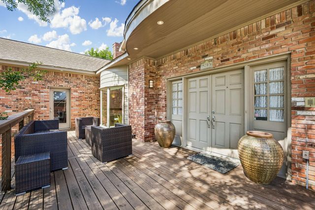 9703 Oasis Drive, Houston, TX 77096