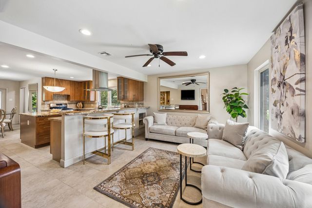 9703 Oasis Drive, Houston, TX 77096