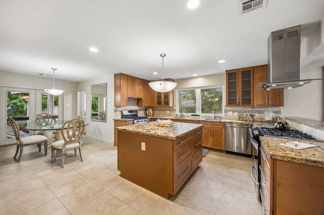 9703 Oasis Drive, Houston, TX 77096