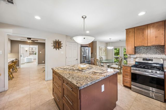 9703 Oasis Drive, Houston, TX 77096