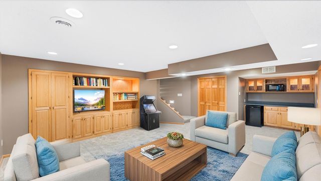 233 Cherry Hill Alcove, Medina, MN 55340