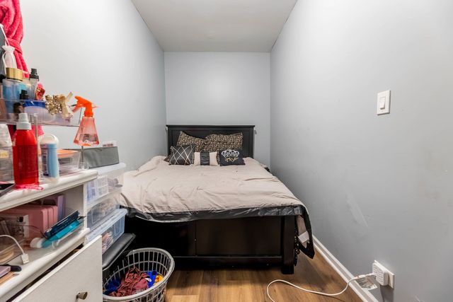 8031 S Woodlawn Avenue, Chicago, IL 60619