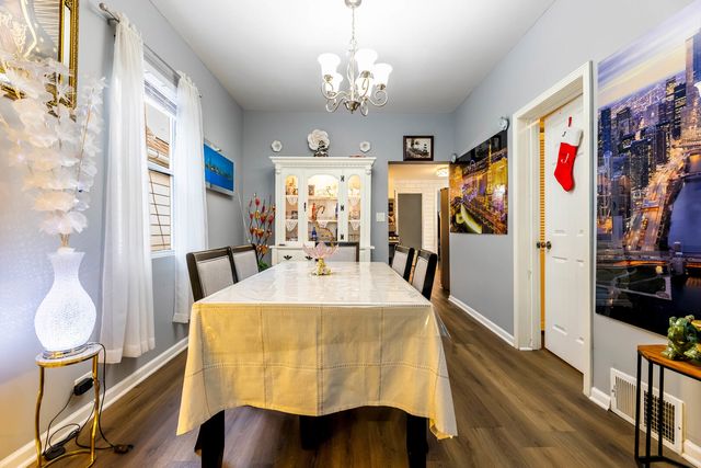 8031 S Woodlawn Avenue, Chicago, IL 60619