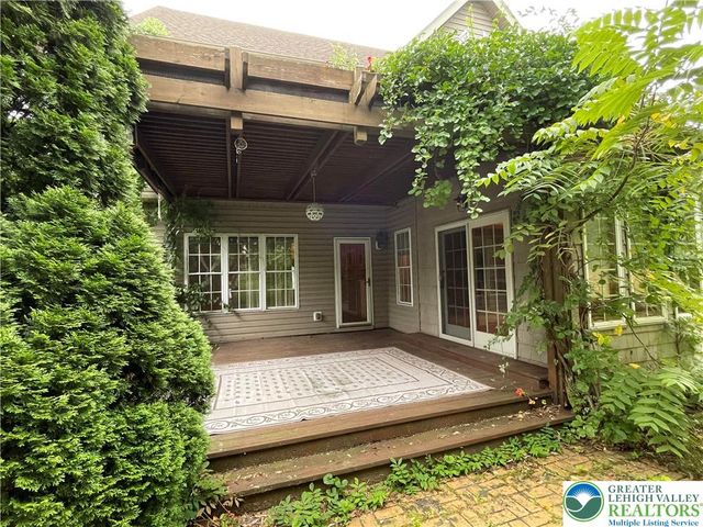 4001 Ferncroft Lane, Bethlehem Twp, PA 18020
