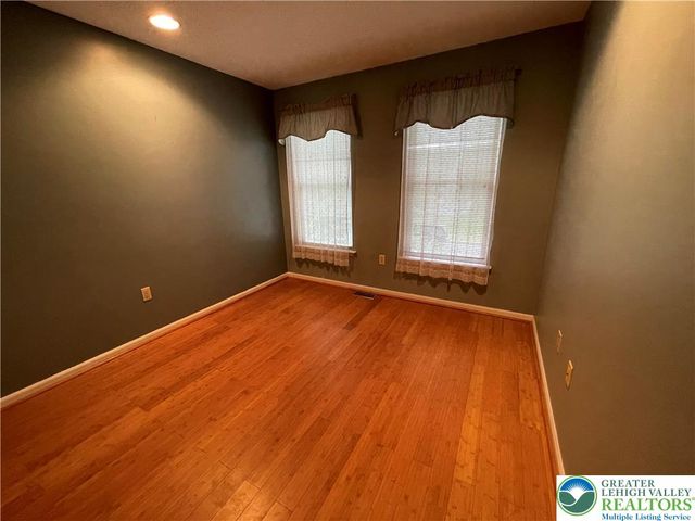4001 Ferncroft Lane, Bethlehem Twp, PA 18020