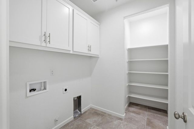 8371 Lemberger Way, Sacramento, CA 95829
