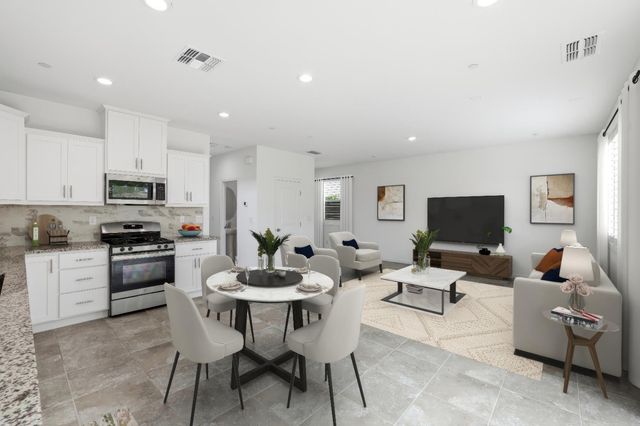 8371 Lemberger Way, Sacramento, CA 95829