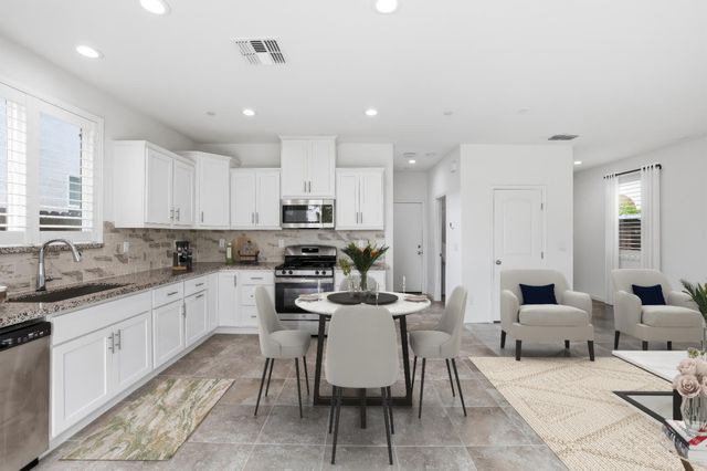 8371 Lemberger Way, Sacramento, CA 95829