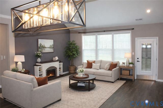 10618 Valor Ln, Chesterfield, VA 23832