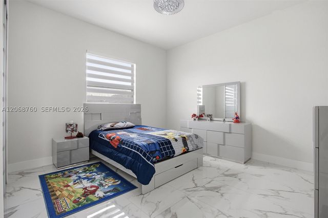 13331 SW 41st St, Miami, FL 33175