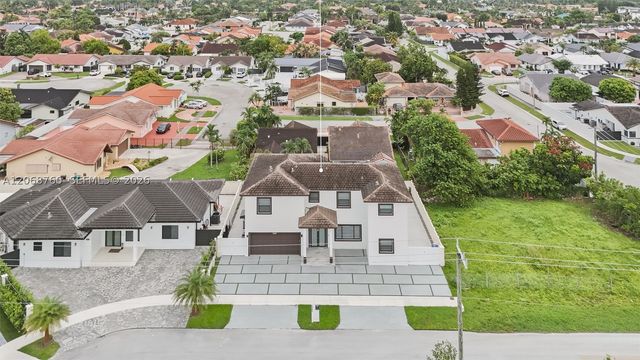 13331 SW 41st St, Miami, FL 33175