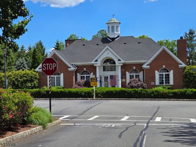 324 Winthrop Dr, Nutley Twp., NJ 07110