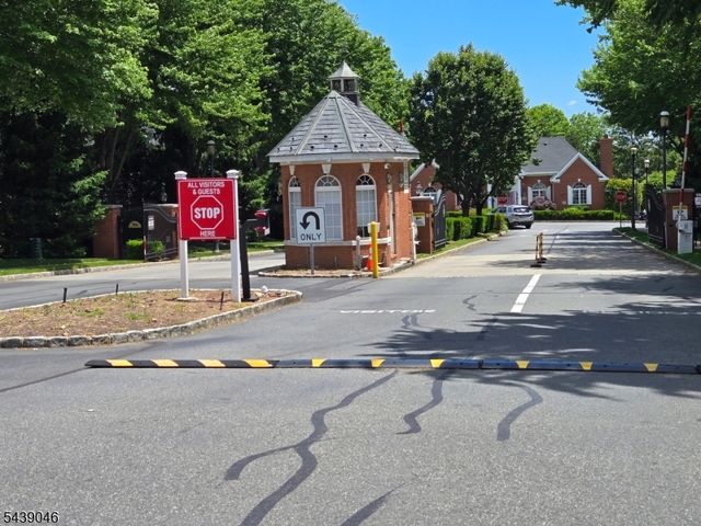 324 Winthrop Dr, Nutley Twp., NJ 07110