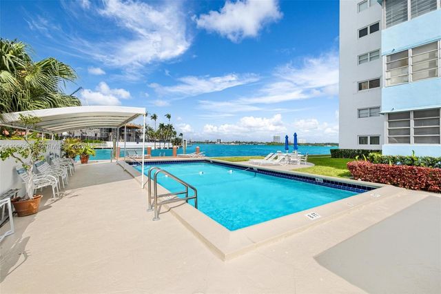 10300 W Bay Harbor Dr 9D, Bay Harbor Islands, FL 33154