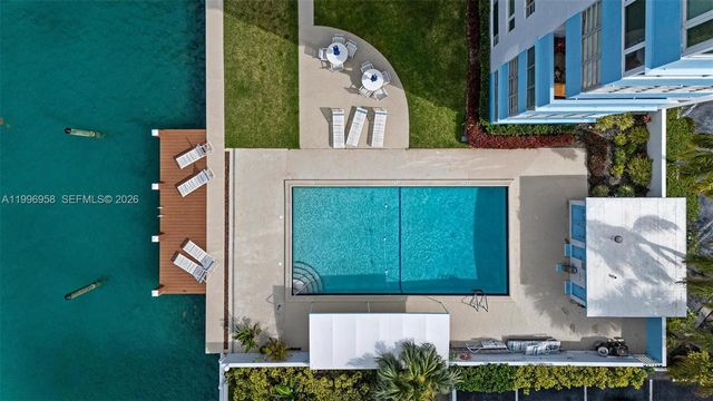 10300 W Bay Harbor Dr 9D, Bay Harbor Islands, FL 33154