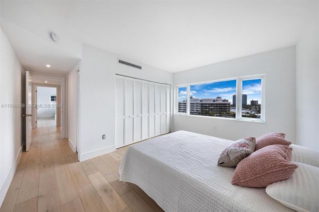 10300 W Bay Harbor Dr 9D, Bay Harbor Islands, FL 33154