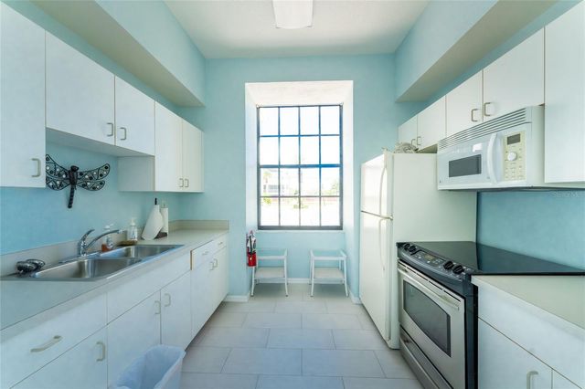 1600 W MARION AVENUE 221, Punta Gorda, FL 33950