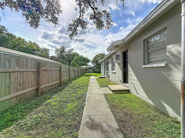 3216 N 48TH STREET B, Tampa, FL 33605