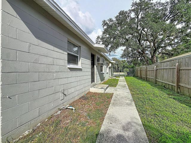 3216 N 48TH STREET B, Tampa, FL 33605