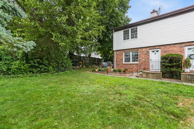 209 Seaside Avenue APT 5, Stamford, CT 06902