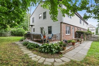 209 Seaside Avenue APT 5, Stamford, CT 06902