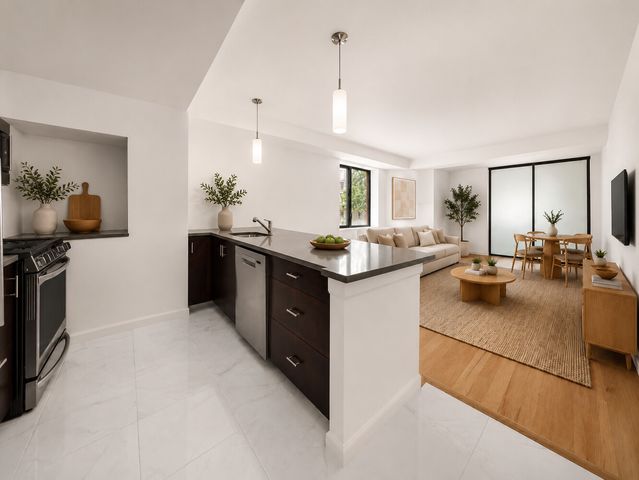 189 Avenue C Apt 3D, New York City, NY 10009