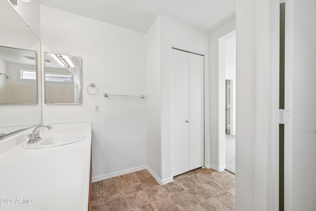 1515 E BLOCH Road, Phoenix, AZ 85040