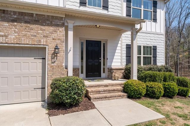 17 Four Feathers Lane NE, Rydal, GA 30171