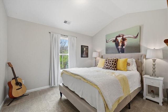17 Four Feathers Lane NE, Rydal, GA 30171