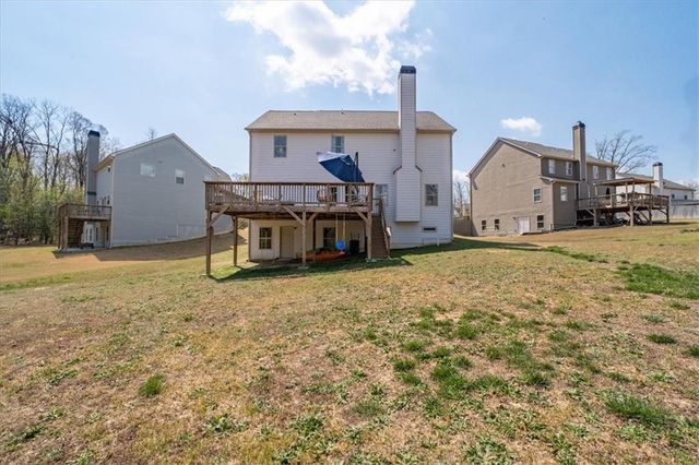 17 Four Feathers Lane NE, Rydal, GA 30171