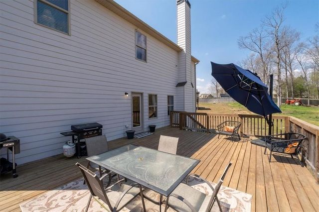 17 Four Feathers Lane NE, Rydal, GA 30171