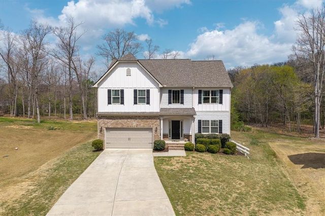 17 Four Feathers Lane NE, Rydal, GA 30171