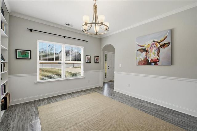 17 Four Feathers Lane NE, Rydal, GA 30171