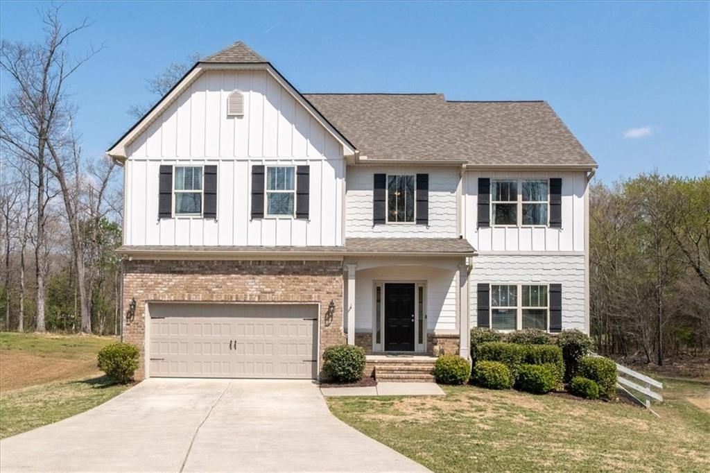 17 Four Feathers Lane NE, Rydal, GA 30171