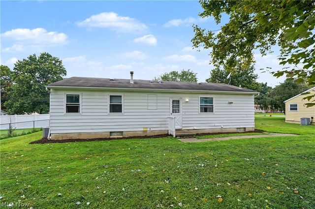 4111 Vira Road, Stow, OH 44224