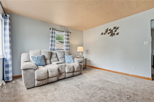 4111 Vira Road, Stow, OH 44224