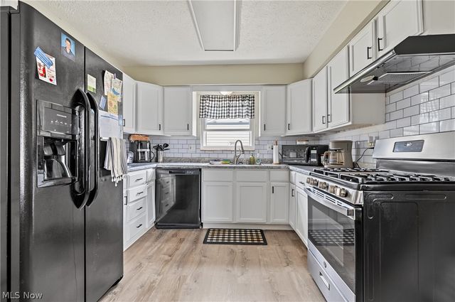 4111 Vira Road, Stow, OH 44224