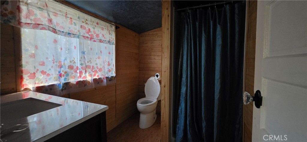 Image 24 of property listing at 16478 New York House, Brownsville, CA 95919