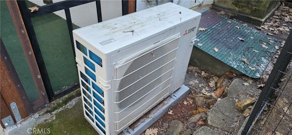 Image 8 of property listing at 16478 New York House, Brownsville, CA 95919