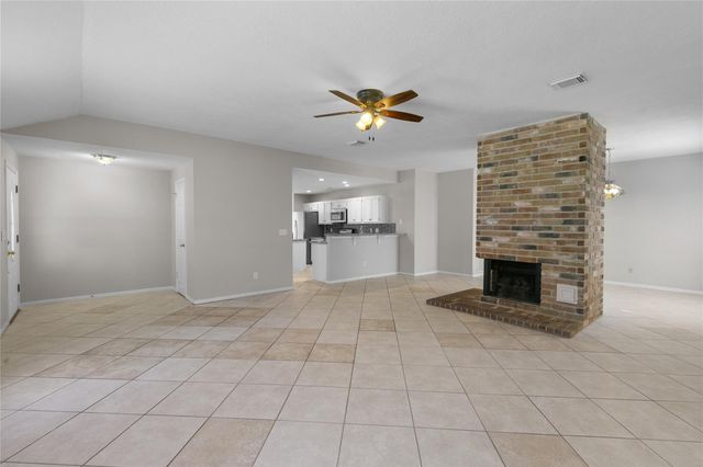 4009 Spring Forest Drive, Pearland, TX 77584