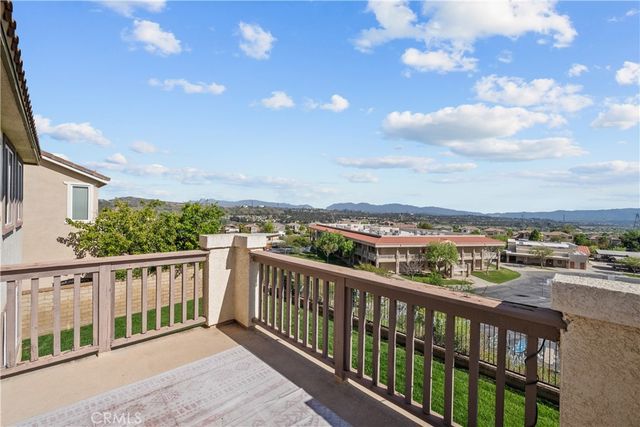 24036 Via Vista, Valencia, CA 91354